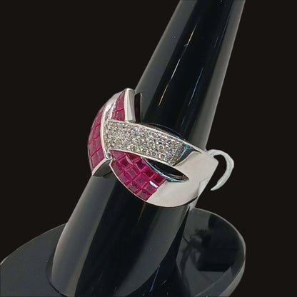 Women's Ruby Ring with diamond