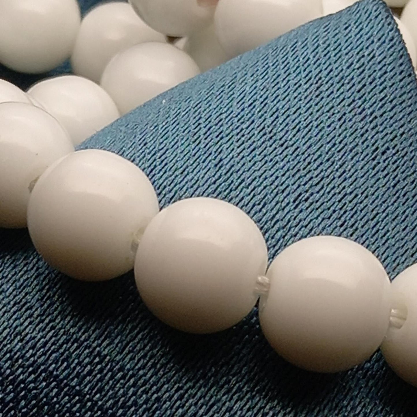 White agate counting beads (tasbih)