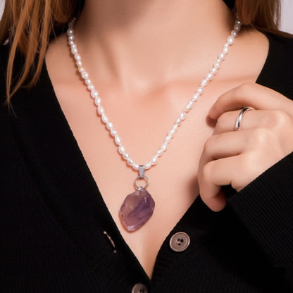 Women's purple flourite necklace