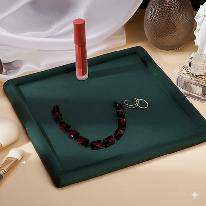 Women's red garnet jewelry set